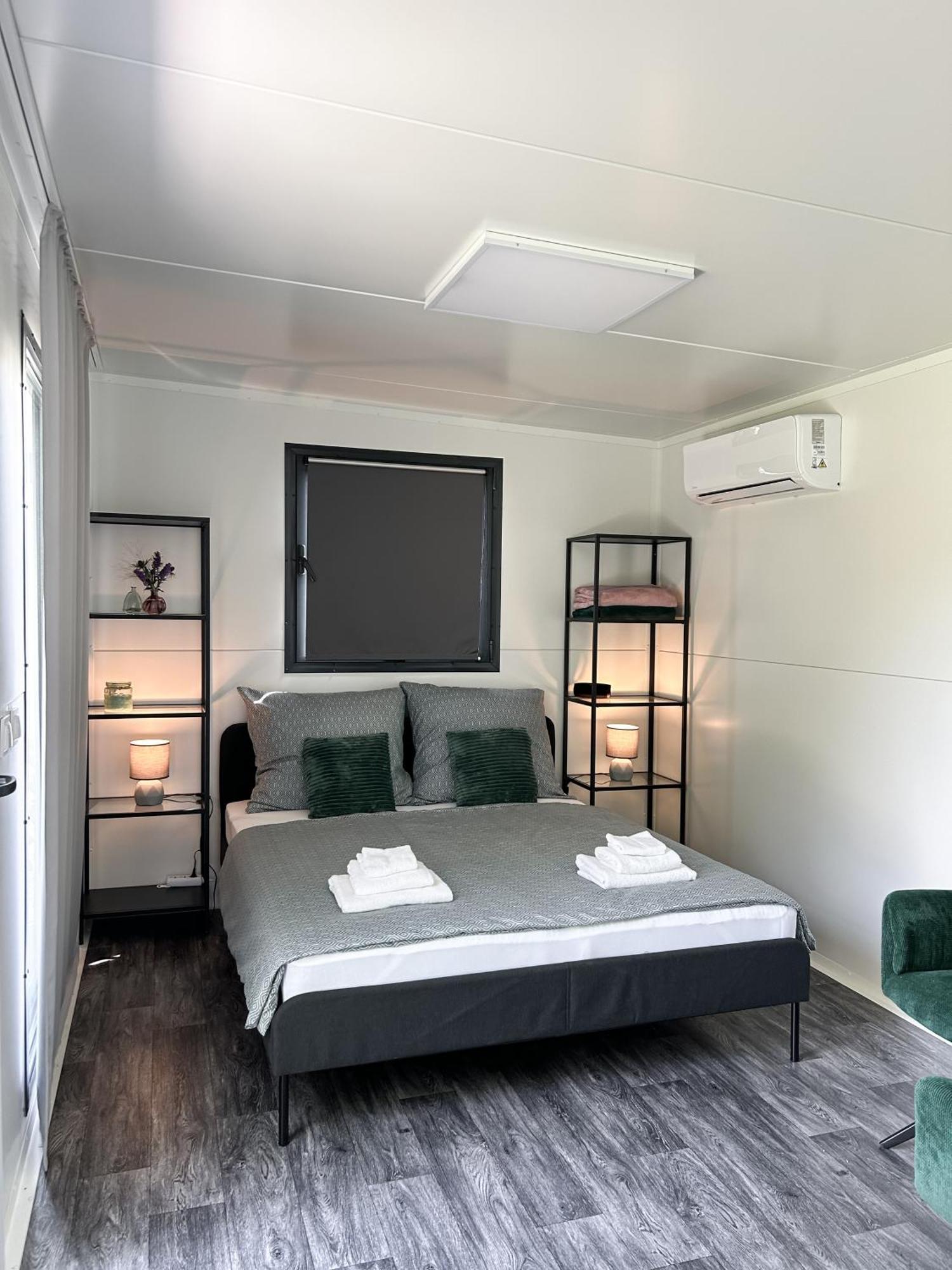 Tiny House Mezi Sklepy Lejlighed Kobylí Eksteriør billede