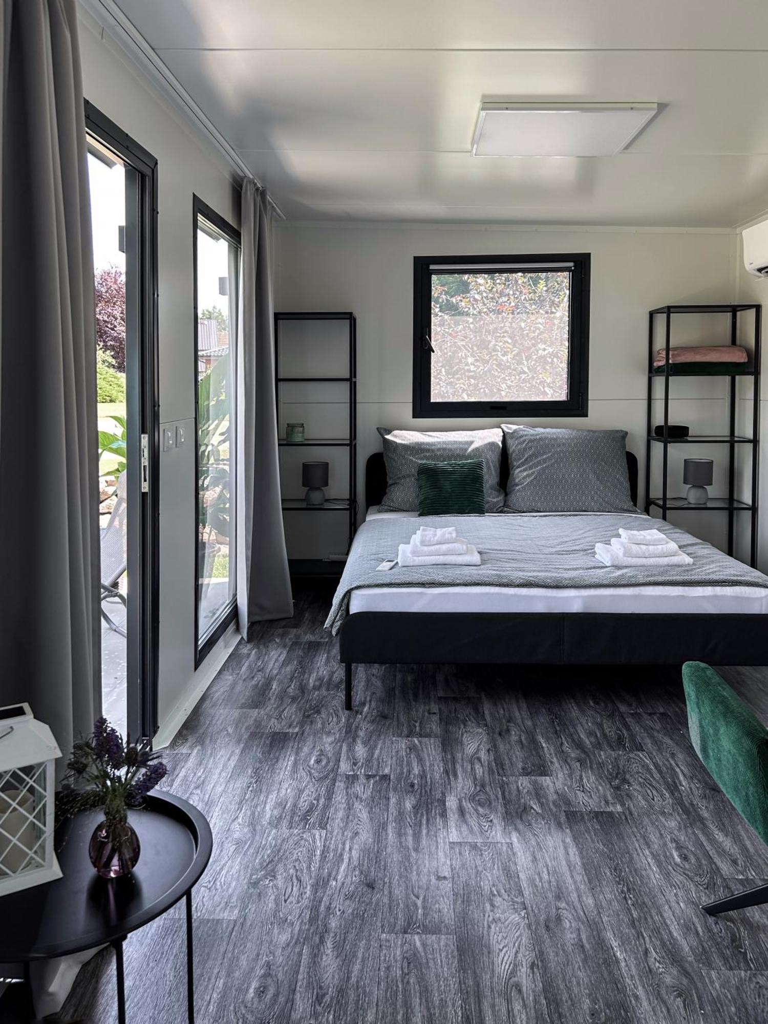 Tiny House Mezi Sklepy Lejlighed Kobylí Eksteriør billede